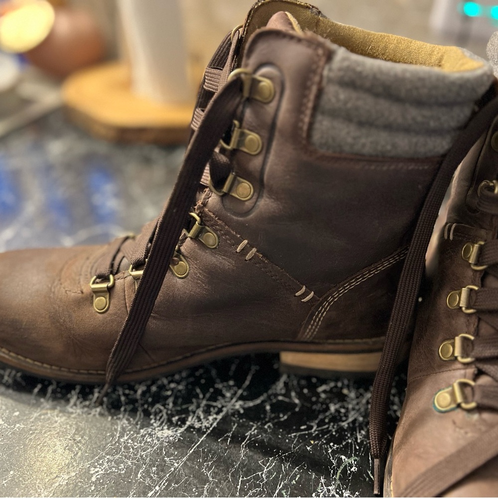 Kodiak Tan Waterproof Boots - Picture 2 of 6